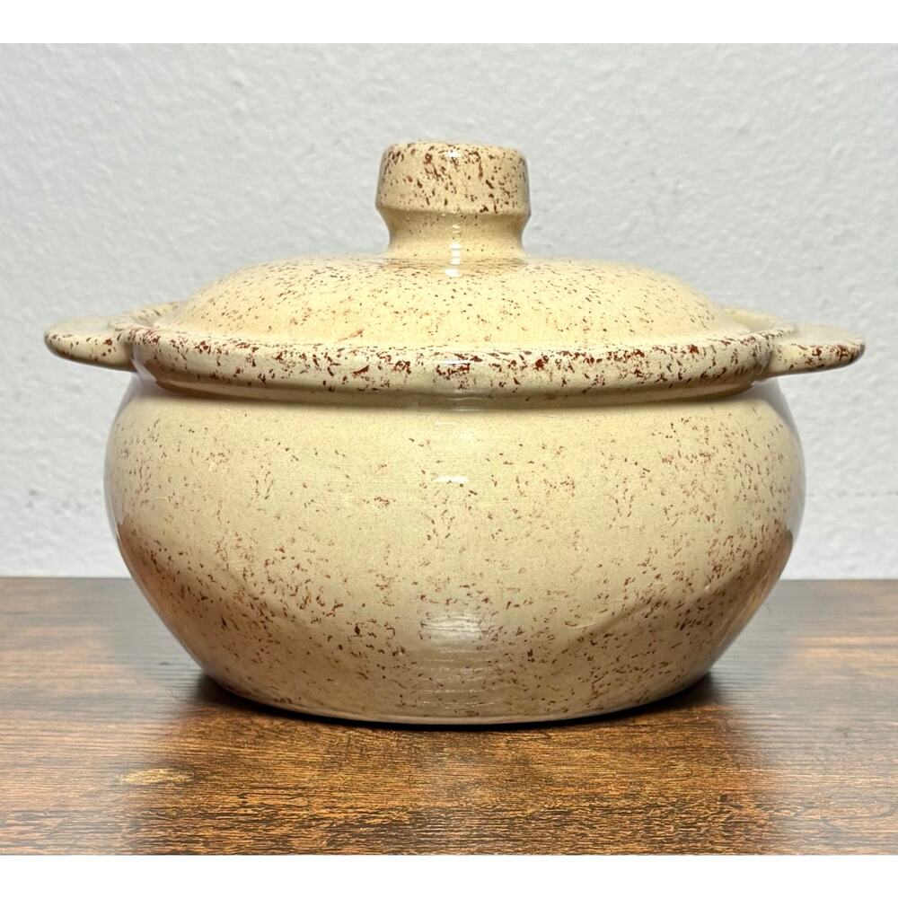 Vtg Monmouth Pottery Bean Pot Casserole Brown Speckled Stoneware Maple Leaf 2 Qt